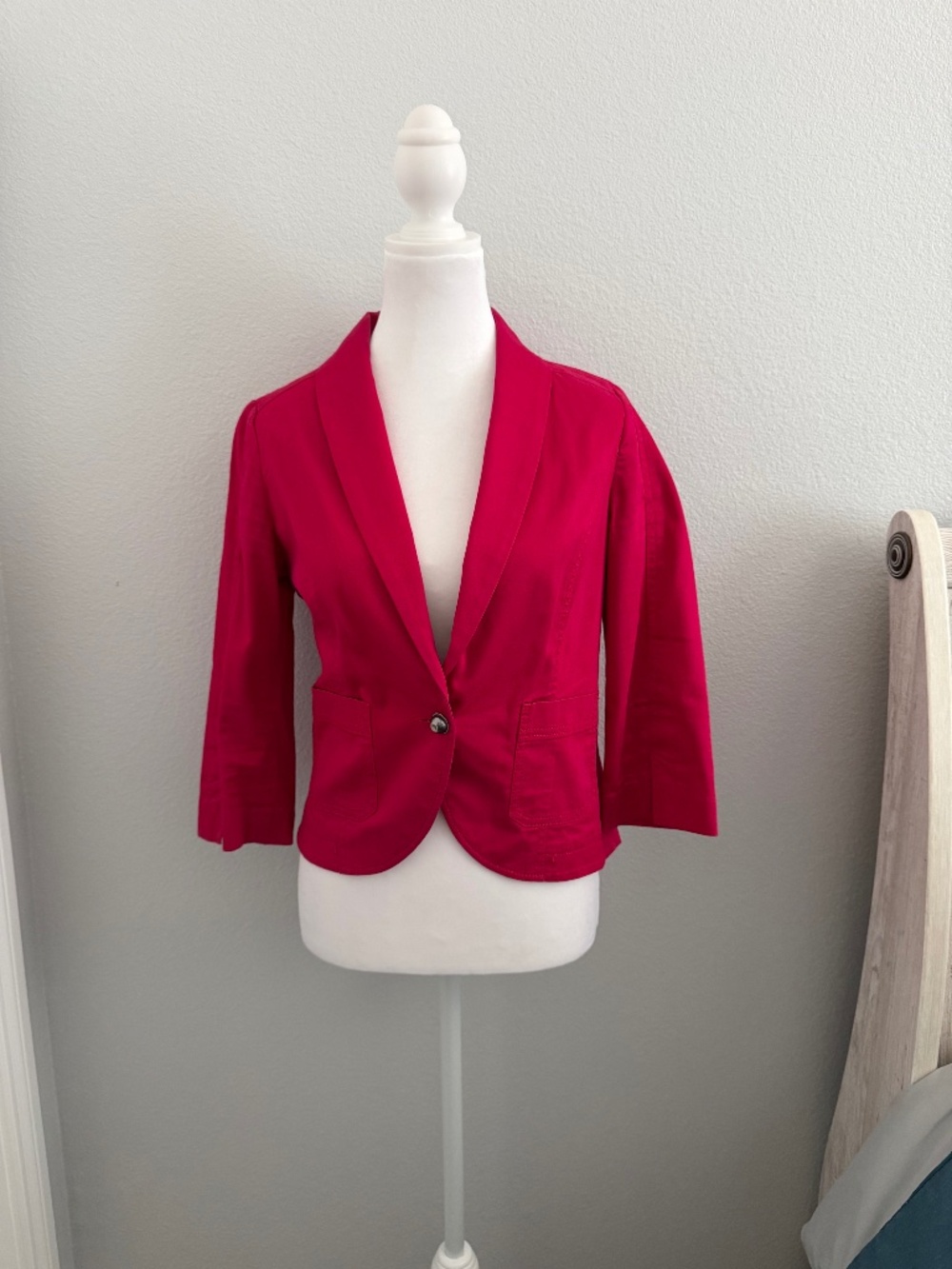 Express 3/4 Sleeve Suit Jacket Pink